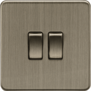 Knightsbridge Antique Brass 10AX 2G 2-Way Switch