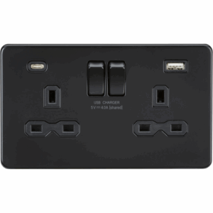 Knightsbridge Screwless Matt Black 13A 2G SP Switched Socket with Dual USB A+C (5V DC 4.0A shared) Black Insert