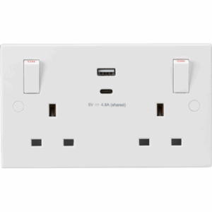 Knightsbridge White 13A 2G SP Switched Socket with Dual USB A+C (5V DC 4.8A shared) with Outboard Rockers