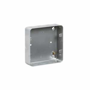 Knightsbridge Metalclad 6-8G surface mount box