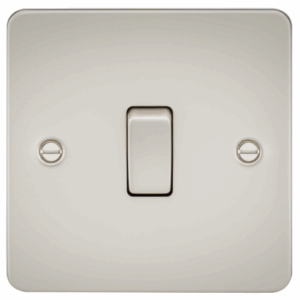 Knightsbridge Pearl 10AX 1G Intermediate Switch