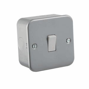 Knightsbridge Silver/Grey Metal Clad 10AX 1G 2-way Switch