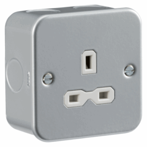 Knightsbridge Silver/Grey Metal Clad 13A 1G Unswitched Socket