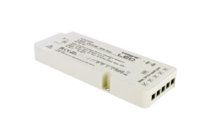 Integral Constant Voltage Multiport (5) Driver Sensor Dimmable 36W Max 12Vdc IP20 200-240V Input Uk Plug