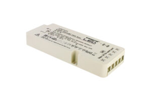Integral Constant Voltage Multiport (5) Driver Sensor Dimmable 24W Max 24Vdc IP20 200-240V Input Eu Plug