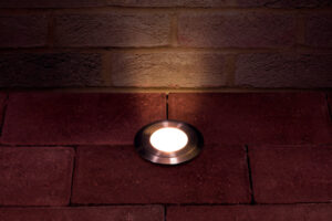 Integral Outdoor In Ground Uplight With H2O Stop IP67 290Lm 4.5W 3000K Uplight 35? Stainless Steel