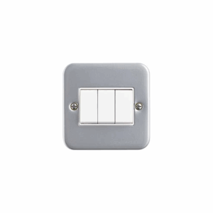 Saxby Electrical Metal Clad 10ax 3g 2-way Switch