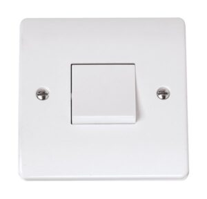 Click Curva 10A 1 Gang 3 Pole Switch