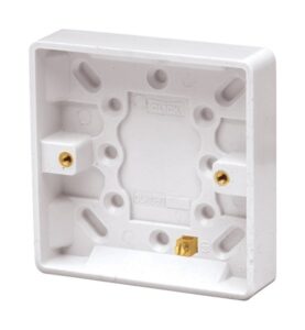 Click Curva 1 Gang 16Mm Deep Pattress