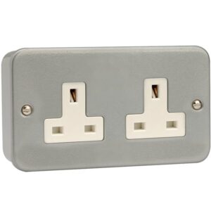 Click Metal Clad 2 Gang 13A Unswitched Socket Outlet