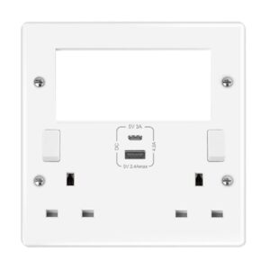 Click Mode 2 Gang 3 Pin Safety Shutter Type A & C Usb Switched Socket With Quad New Media Apertures