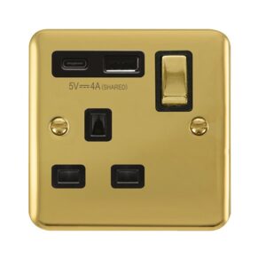 Click Deco Plus Ingot 13A 1 Gang Switched Safety Shutter Socket Outlet With Type A & C Usb (4A) Outlets Polished Brass Black Inserts