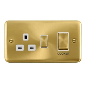 Click Deco Plus 45A Ingot 2 Gang Dp Switch With 13A Dp Switched Socket