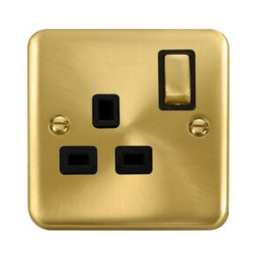 Click Deco Plus 13A Ingot 1 Gang Dp Switched Socket