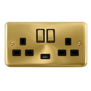 Click Deco Plus 13A Ingot 2 Gang Switched Sockets With 2.1A Usb Outlet (Twin Earth)