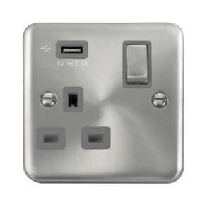 Click Deco Plus 13A Ingot 1 Gang Switched Socket Outlet With Single 2.1A Usb Outlet