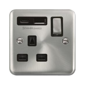 Click Deco Plus Ingot 13A 1 Gang Switched Safety Shutter Socket Outlet With Type A & C Usb (4A) Outlets Satin Chrome Black Inserts