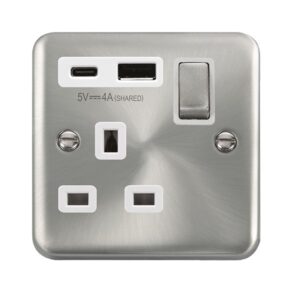 Click Deco Plus Ingot 13A 1 Gang Switched Safety Shutter Socket Outlet With Type A & C Usb (4A) Outlets Satin Chrome White Inserts