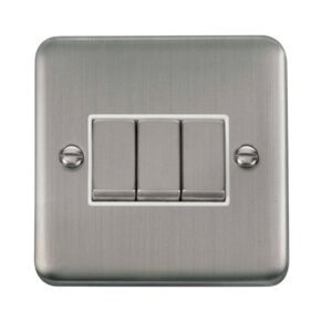 Click Deco Plus 10Ax Ingot 3 Gang 2 Way Plate Switch