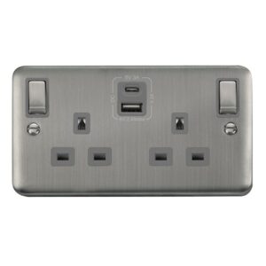 Click Deco Plus 13A Ingot 2 Gang Switched Safety Shutter Socket Outlet With Type A & C Usb (4.2A) Outlets