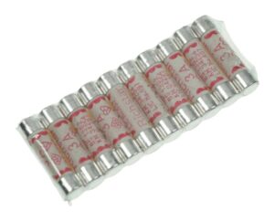 Click Essentials Box Of 100 3A Fuses (10 X Sachets Of 10)