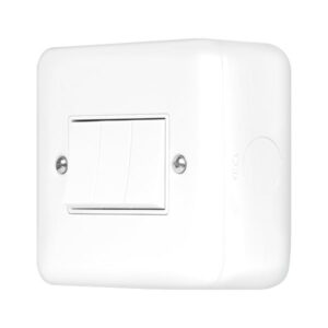 Click Metal Clad Pro 10Ax 3 Gang 2 Way Switch Polar White