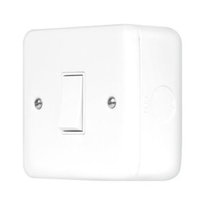 Click Metal Clad Pro 10Ax 1 Gang Intermediate Switch Polar White