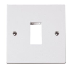 Click Polar 1 Gang Switch Plate With 1 Module Aperture