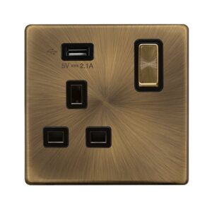 Click Definity Complete 13A Ingot 1 Gang Switched Socket With 2.1A Usb Outlet Antique Brass Cover Plate Black Insert