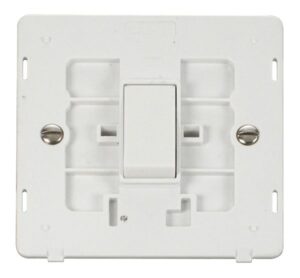 Click Definity 10Ax 1 Gang Intermediate Switch Insert White