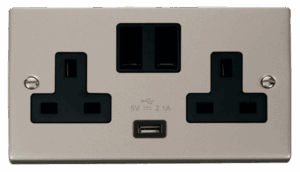 Click Deco 13A 2G Switched Socket With 2.1A Usb Outlet Black