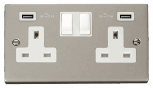 Click Deco 13A 2 Gang Switched Socket With Twin 2.1A Usb Outlets (4.2A) (Twin Earth)