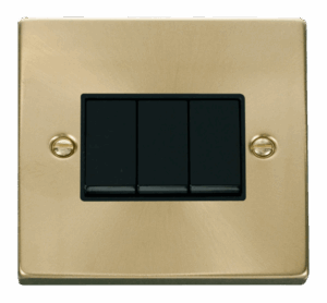 Click Deco 3 Gang 2 Way 10Ax Switch Black