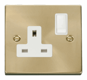 Click Deco 1 Gang 13A Dp Switched Socket Outlet White