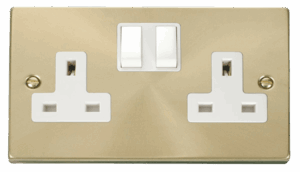 Click Deco 2 Gang 13A Dp Switched Socket Outlet White