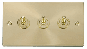 Click Deco 3 Gang 2 Way 10Ax Toggle Switch