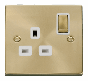 Click Deco 1 Gang 13A Dp Ingot Switched Socket Outlet White