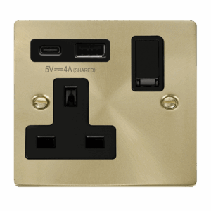 Click Deco Deco Non Ingot 13A 1 Gang Switched Safety Shutter Socket Outlet With Type A & C Usb (4A) Outlets Satin Brass Black Inserts