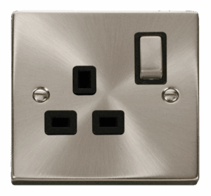 Click Deco 1 Gang 13A Dp Ingot Switched Socket Outlet Black