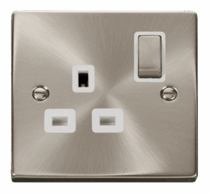 Click Deco 1 Gang 13A Dp Ingot Switched Socket Outlet White