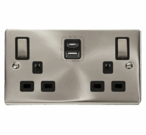 Click Deco 2G 13A Switch Skt 4.2A A&C Usb Ingot Vpsc Bk