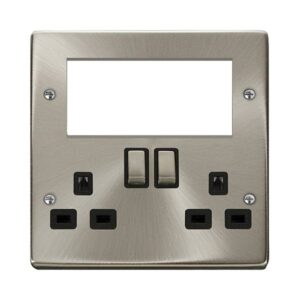 Click Deco 2 Gang 3 Pin Safety Shutter Switched Socket With Quad New Media Apertures