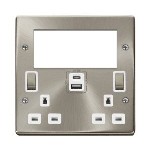 Click Deco 2 Gang 3 Pin Safety Shutter Type A & C Usb Switched Socket With Quad New Media Apertures