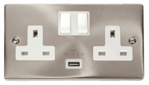 Click Deco 13A 2G Switched Socket With 2.1A Usb Outlet White
