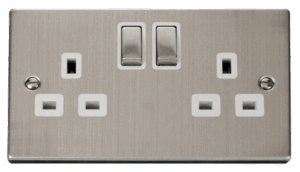Click Deco 2 Gang 13A Dp Ingot Switched Socket Outlet White