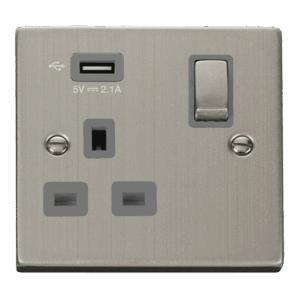 Click Deco 13A Ingot 1 Gang Switched Socket Outlet With Single 2.1A Usb Outlet