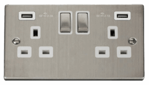 Click Deco 13A Ingot 2 Gang Switched Sockets With Twin 2.1A Usb Outlets (4.2A) (Twin Earth)