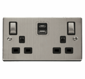 Click Deco 2G 13A Switch Skt 4.2A A&C Usb Ingot Vpss Bk