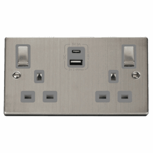 Click Deco 13A Ingot 2 Gang Switched Safety Shutter Socket Outlet With Type A & C Usb (4.2A) Outlets