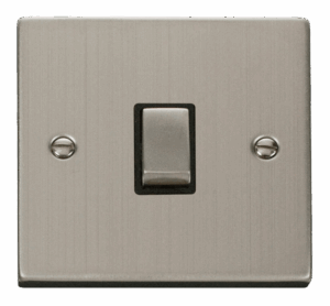 Click Deco 20A 1 Gang Dp Ingot Switch Black